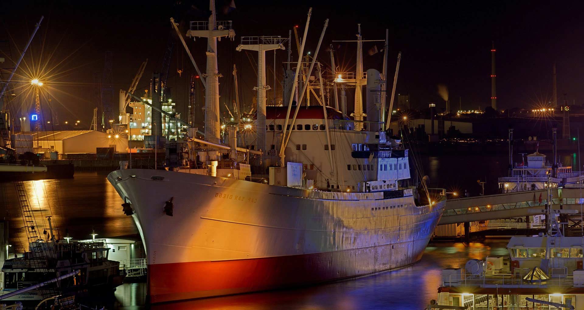 کاسپین تجارت بندر